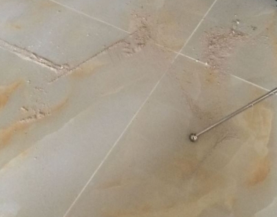 广东瓷砖空鼓维修公司分享粘合剂选择不当在瓷砖铺贴过程中可能导致以下问题